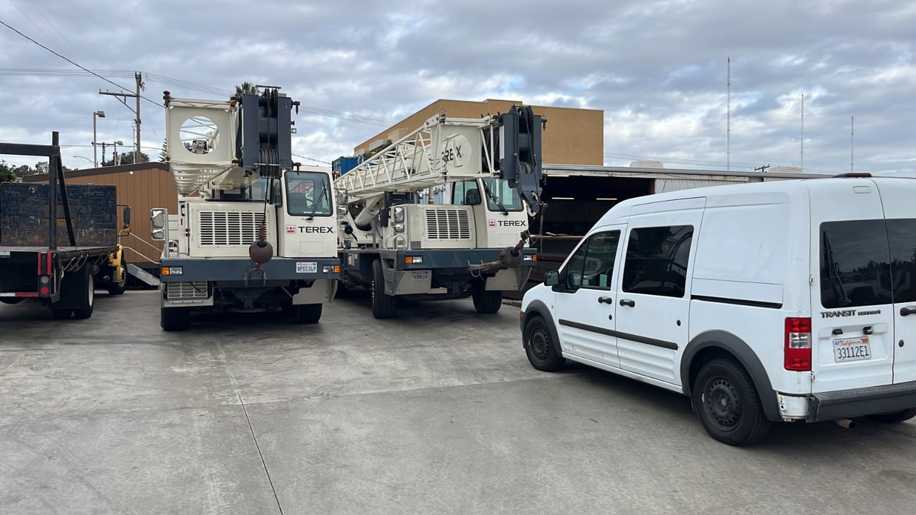 Cranes & Heavy Equipment Repairs service fleet and Terex cranes